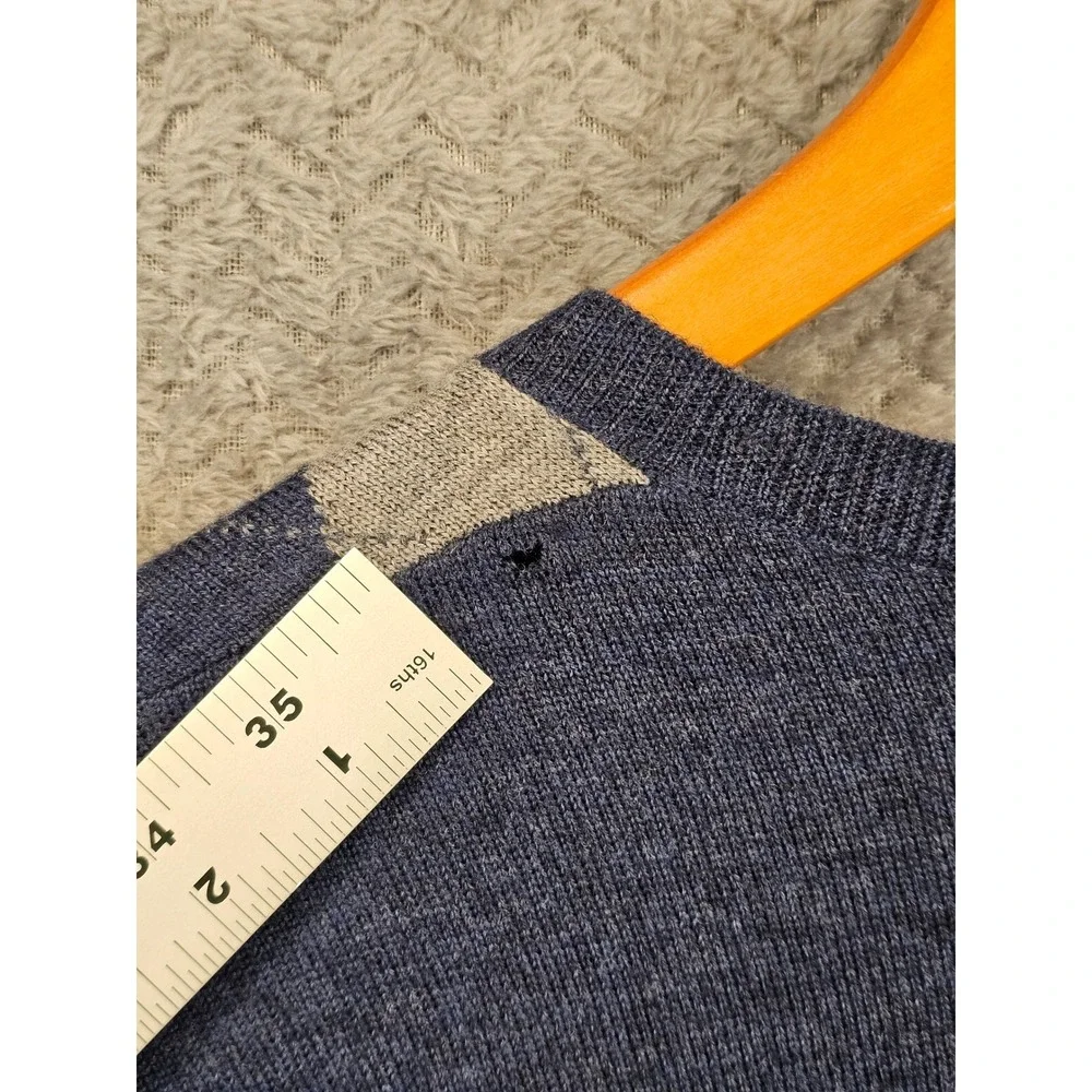 Banana Republic Mens L‎ Merino Wool Argyle V-Neck Sweater Navy Blue Purple Grey